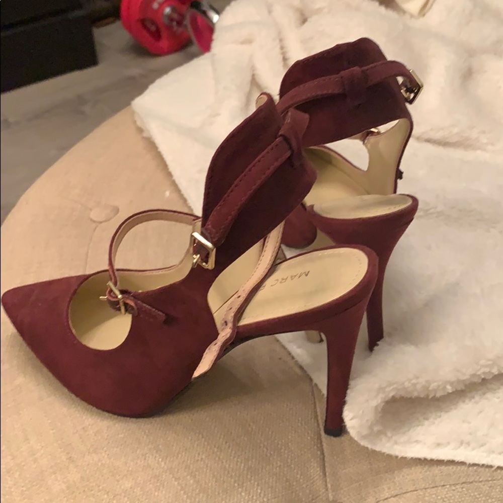 Shoes - Picture 3 of 8